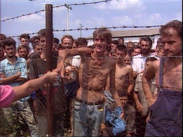 Bosnian Genocide (1992), Penny Marshall, ITN, 6 August 1992 shakes hand with Bosnian Muslim (Bosniak) prisoner Fikret Alic, Trnopolje concentration camp.